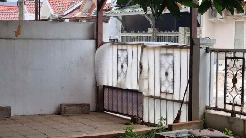 rumah di cluster taman sari harapan indah bekasi