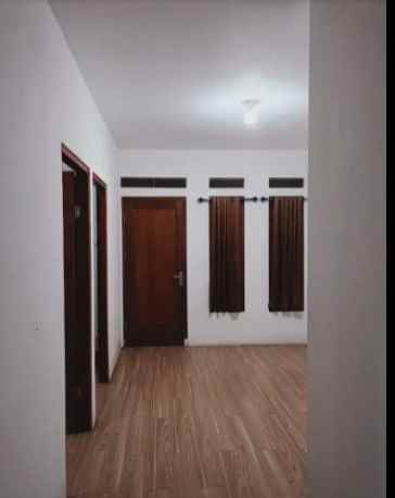 rumah di pondok ungu permai 2 lantai siap huni c0572
