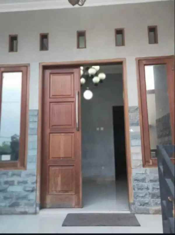 rumah dijual 2 lantai terawat di depok