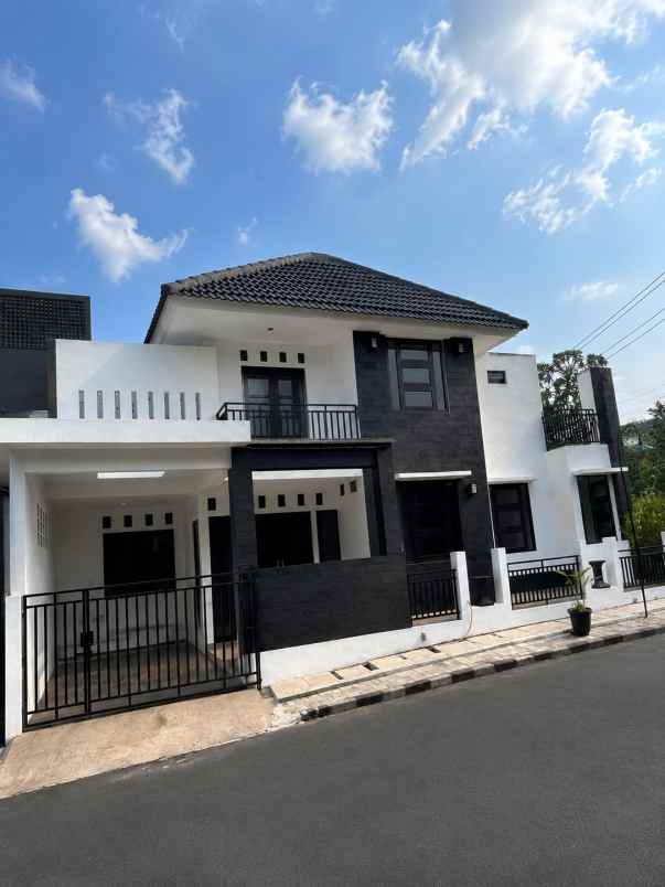 rumah dijual bintaro sektor 3 lt 176 cuma 2 8 m