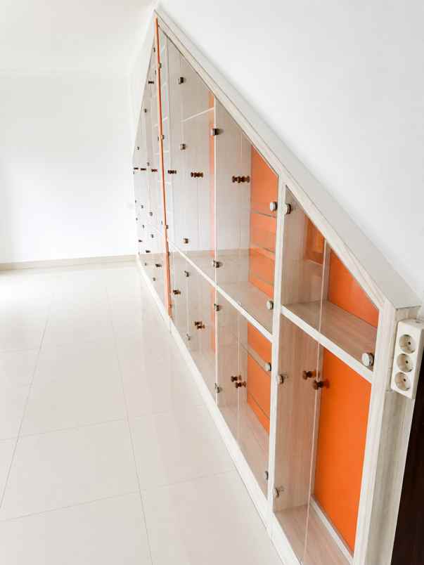 rumah dijual bintaro sektor 3 lt 176 cuma 2 8 m