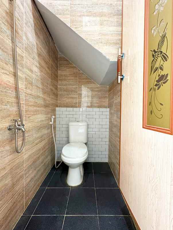 rumah dijual siap huni di cipayung jakarta timur