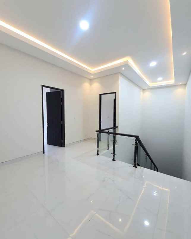 rumah fullerton place citraland new mewah split level