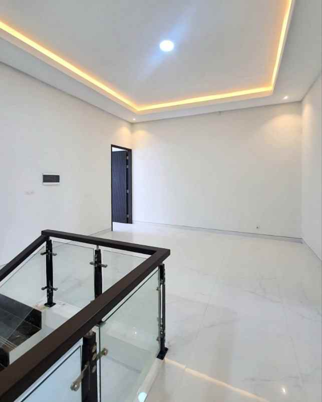 rumah fullerton place citraland new mewah split level
