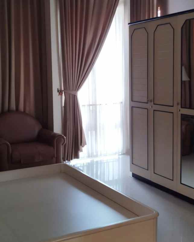 rumah granada pakuwon indah minimalis siap huni ts