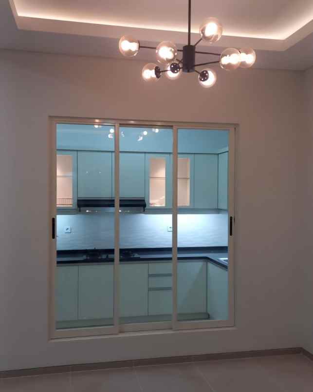 rumah griya asri pakuwon city new strategis