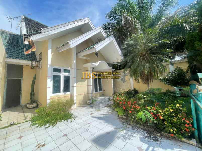 rumah hook dijual di komplek cemara hijau medan