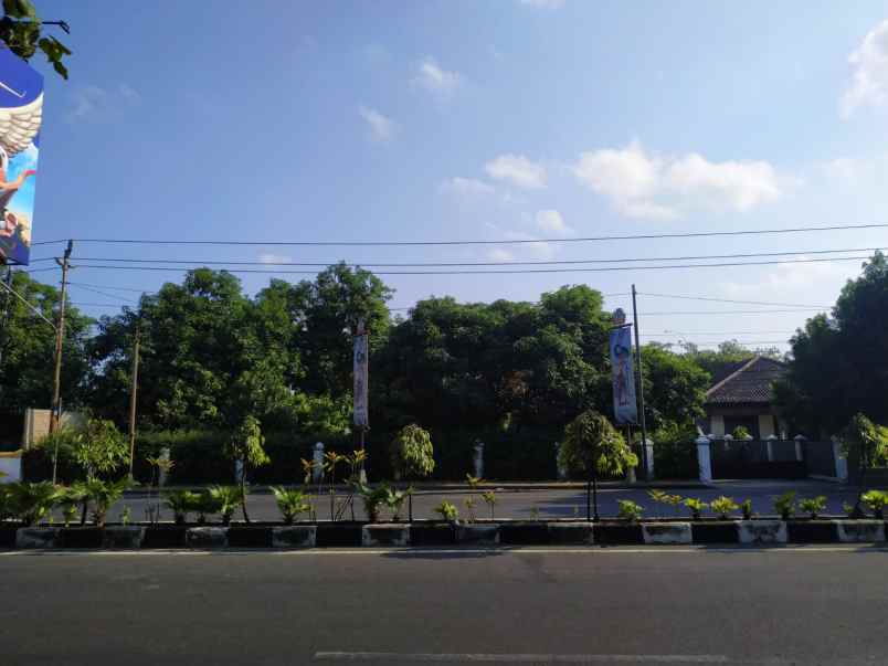 rumah jl ayani surakarta