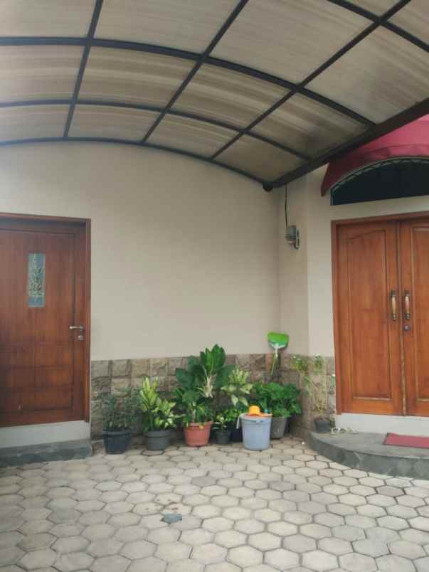 rumah jl cinere raya depok jawa