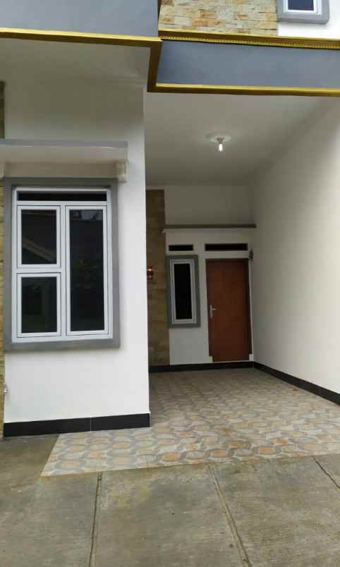 rumah jl cipayung depok jawa barat