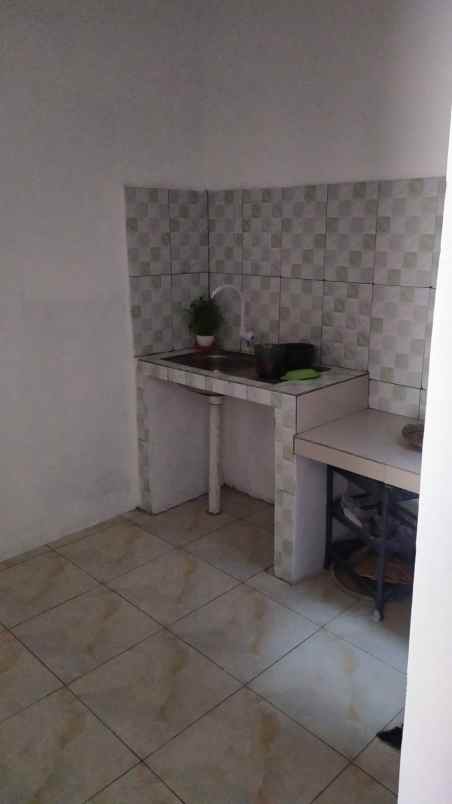 rumah jl cipayung depok jawa barat