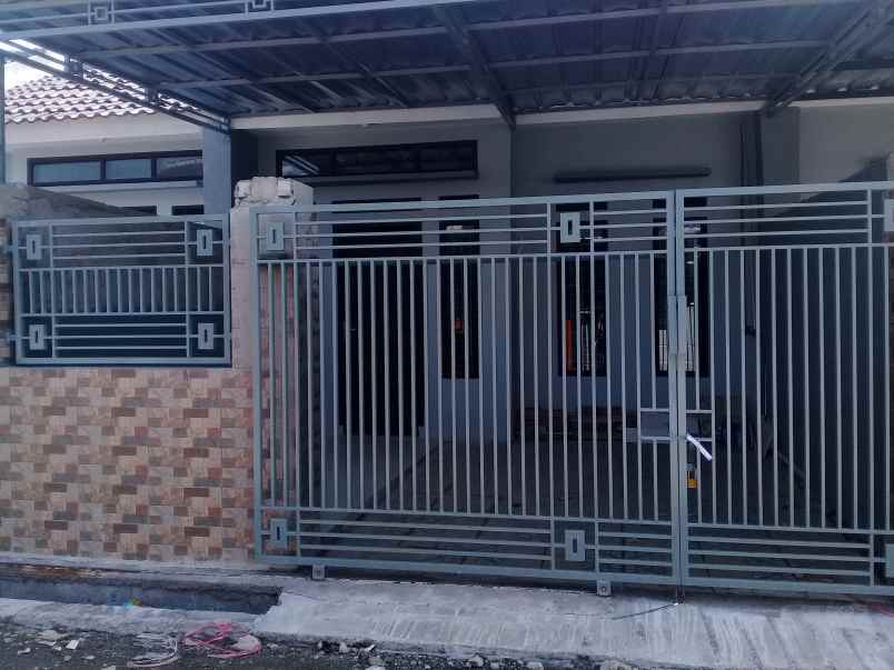 rumah jl jatimekar kp paniisan