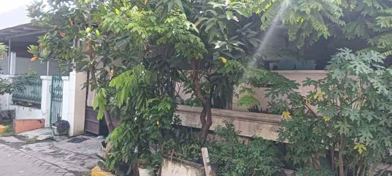 rumah jl mega asri larangan sidoarjo dekat pasar ysf