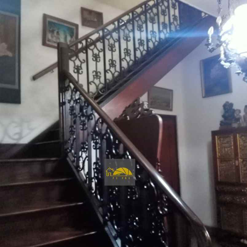 rumah jl menteng jaya menteng