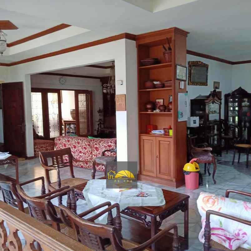 rumah jl menteng jaya menteng