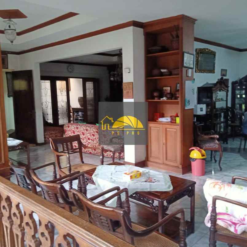 rumah jl menteng jaya menteng