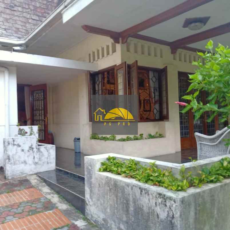 rumah jl menteng jaya menteng