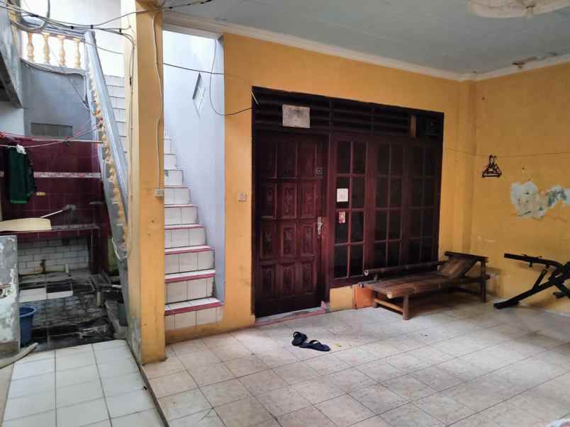 rumah jl menteng wadas ps manggis