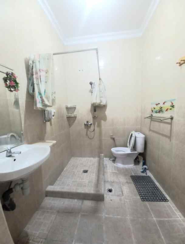 rumah jl raya kapin jati bening