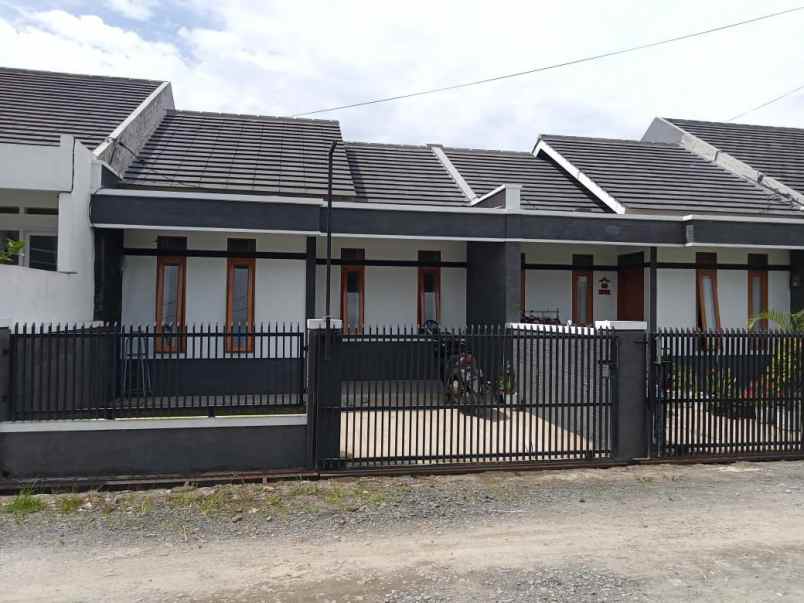rumah jl sangkanhurip kec
