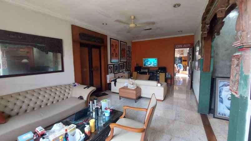 rumah kelapa dua kebon jeruk jakarta barat