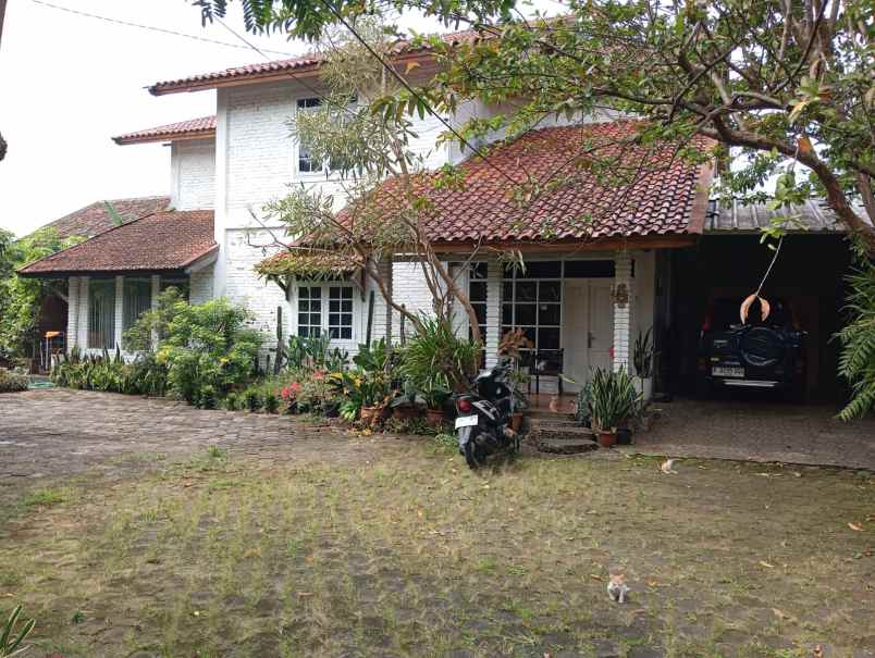 rumah komplek cibabat cimahi lokasi strategis lt luas