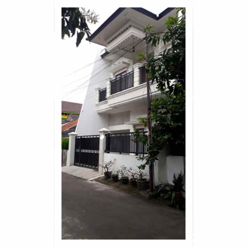 rumah komplek penerangan