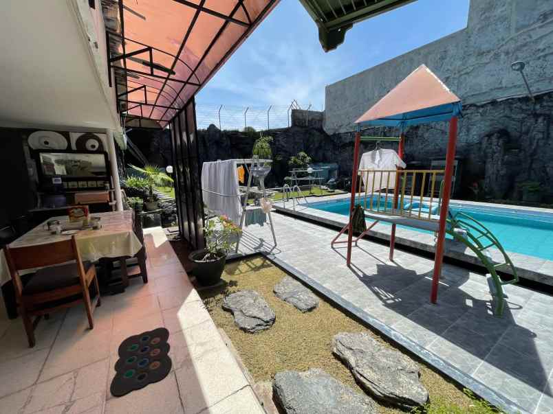 rumah kupang indah ada kolam rennag surabaya barat