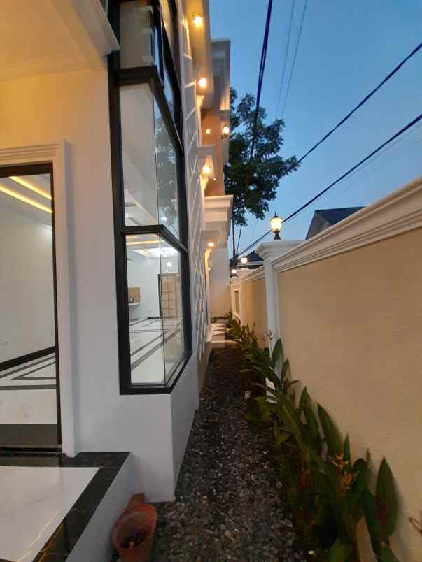 rumah lt 120 hook at kahfi 1 tanah baru beji depok