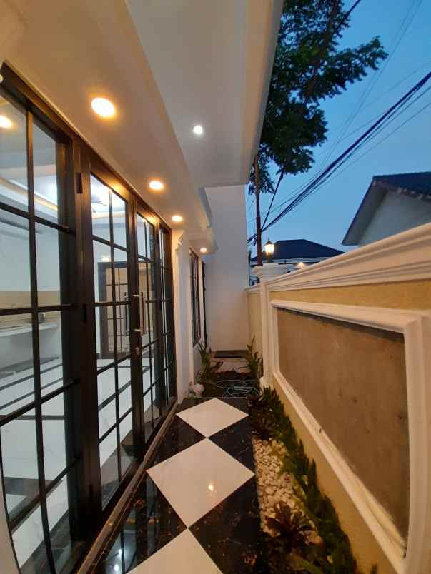 rumah lt 120 hook at kahfi 1 tanah baru beji depok