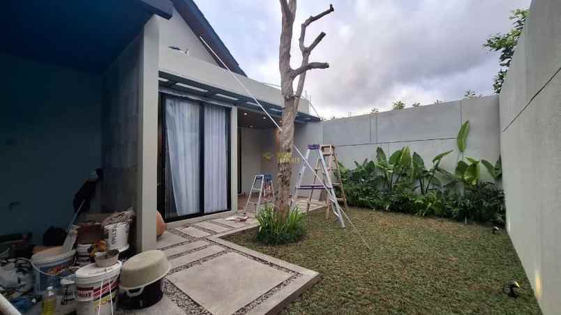 rumah luas siap huni di kalasan free pagar dan kanopi