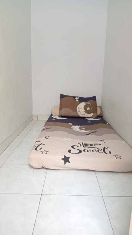 rumah manyar surabaya siap huni 2 lantai hook nego