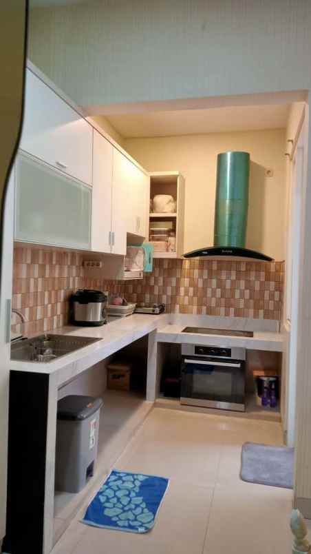 rumah manyar surabaya siap huni 2 lantai hook nego