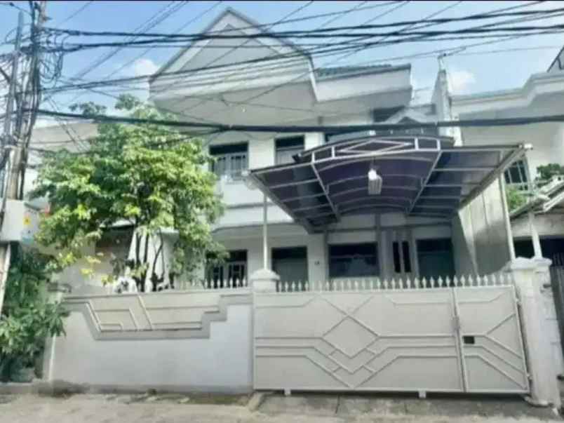 rumah megah di kayu putih pulo gadung