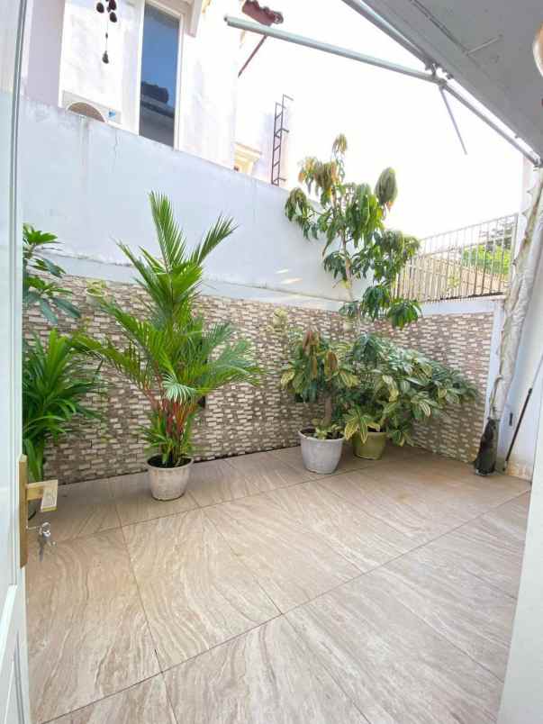 rumah mewah candi golf jangli semarang