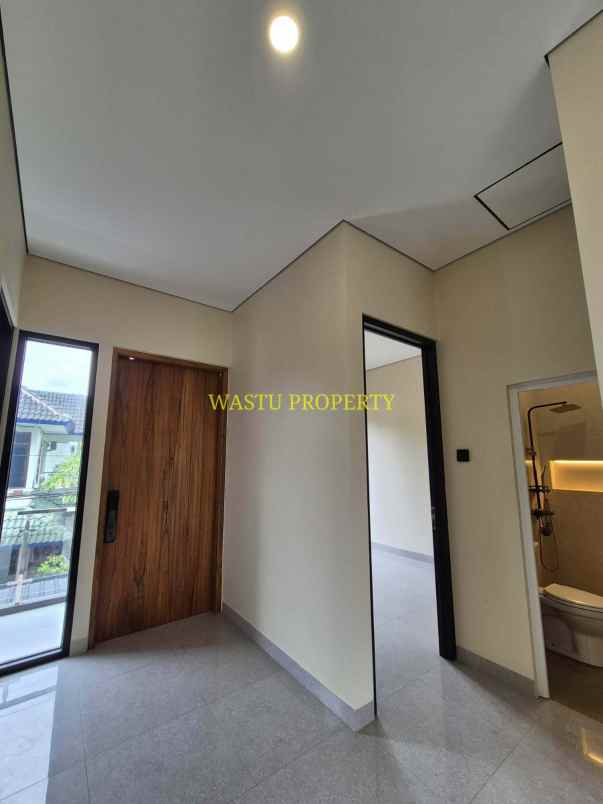 rumah mewah dalam komplek sidoarum dekat jalan godean