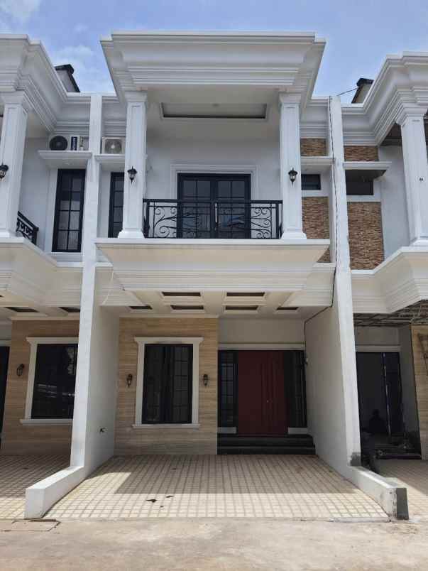 rumah mewah dinding bata merah di cimanggis depok