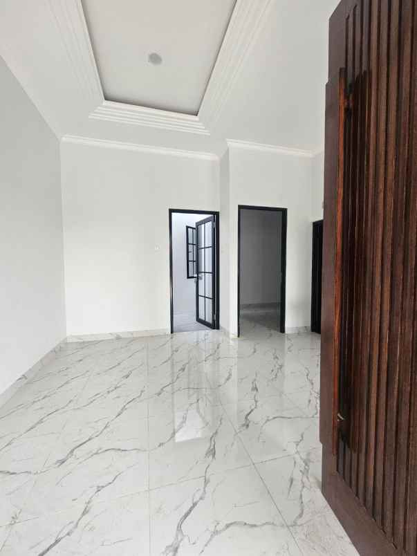 rumah mewah dinding bata merah di cimanggis depok