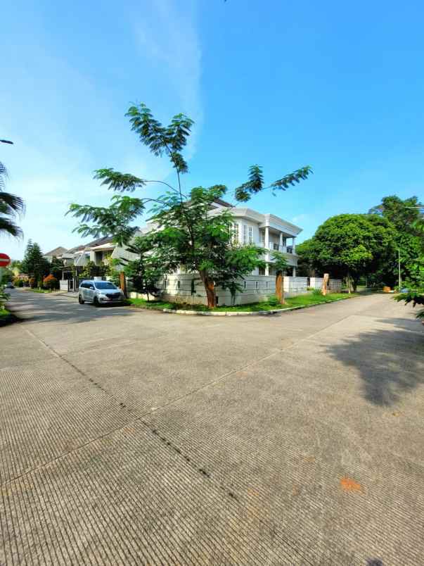 rumah mewah furnished dalam komplek di bekasi timur