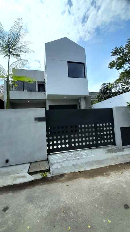 rumah mewah sial huni dekat tol buah batu kota bandung