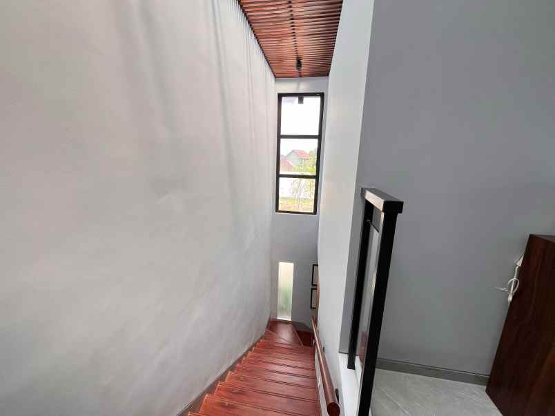 rumah mewah siap huni dekat sleman city hall