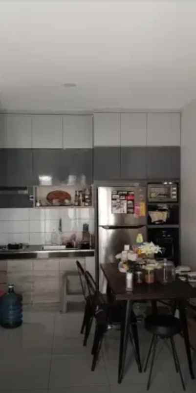 rumah minimalis dalam cluster jaksel