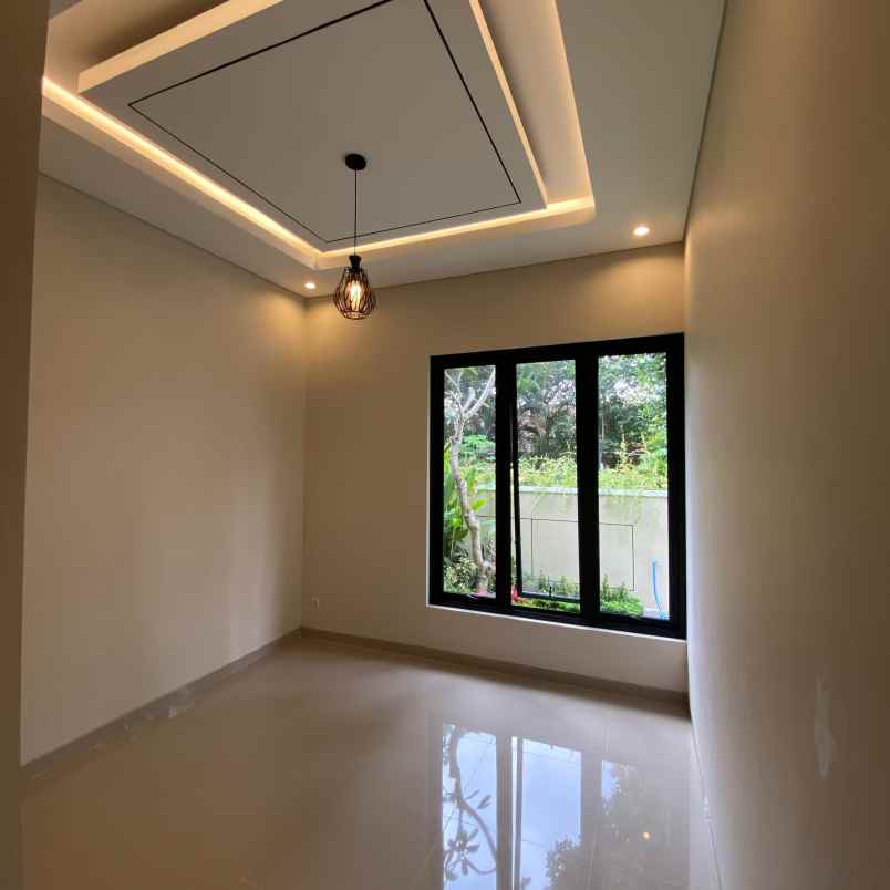 rumah minimalis siap huni utara jl gito gati