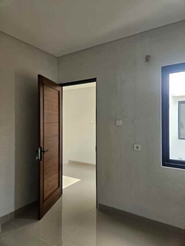 rumah modern dekat grand depok city