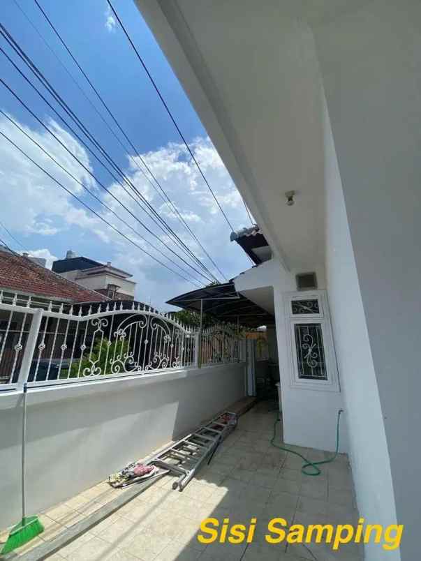 rumah mulyosari prima strategis row jalan 3 mobil