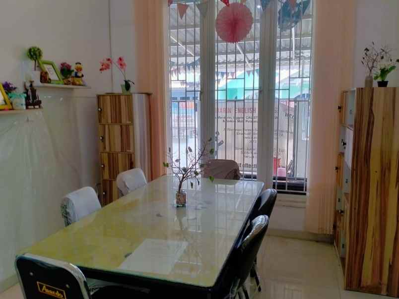 rumah nirwana eksekutif row jalan 6 meter