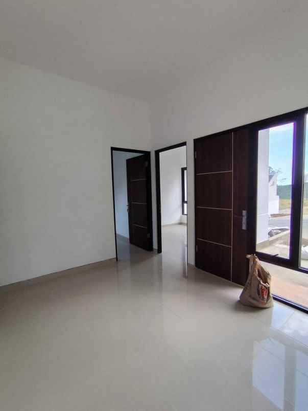 rumah nuansa villa harga 300 jutaan lokasi kota batu