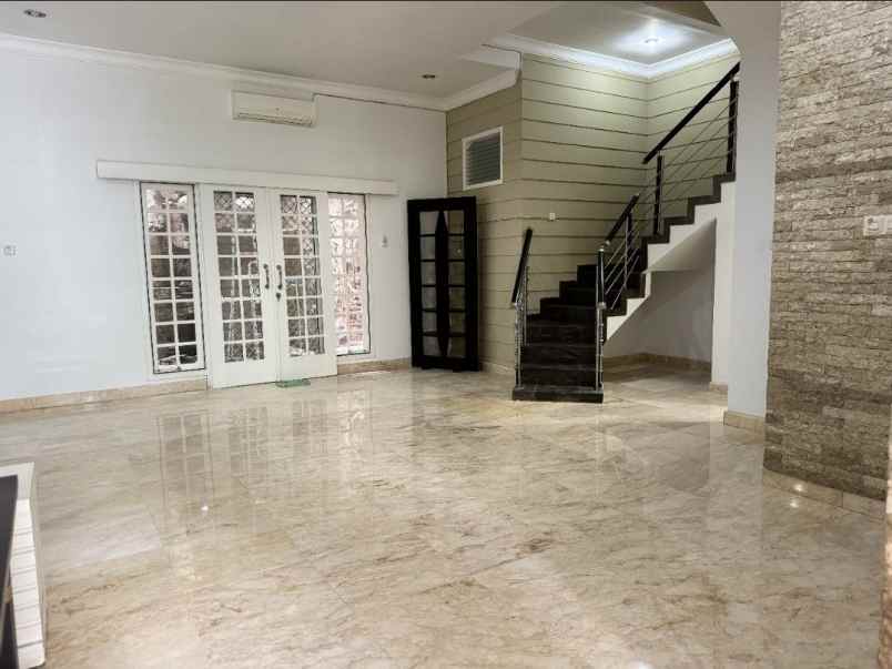 rumah pakuwon city san diego strategis bagus