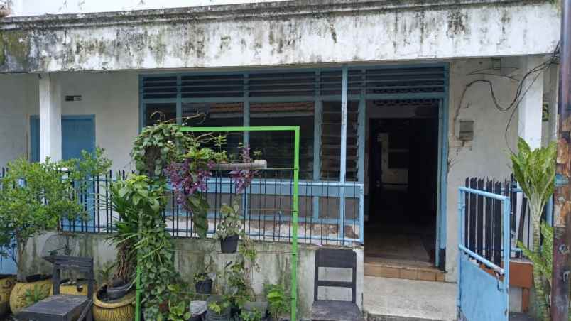 rumah peneleh pusat kota akses motor hitung tanah