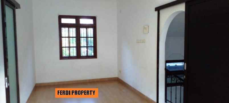 rumah perumahan legenda wisata